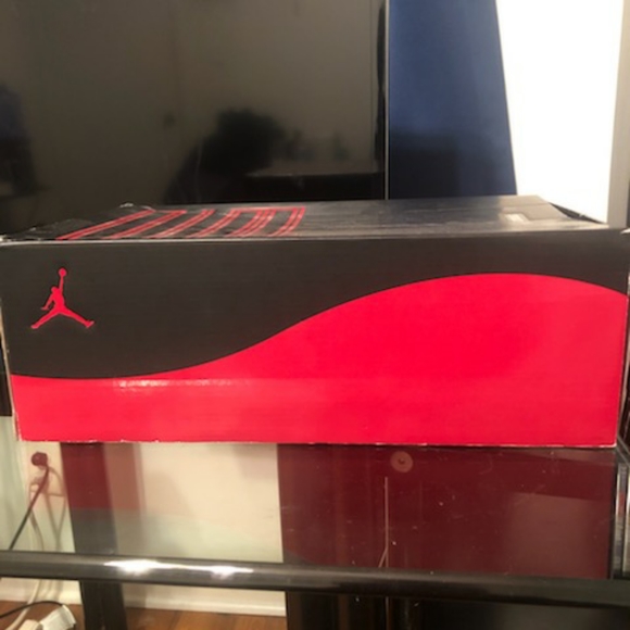 Win Like '96 Jordan's, Red, Size 11 with box - Picture 5 of 14